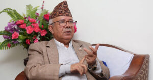 माधव नेपालसहित २२ सांसदले दिए पार्टीले सोधेको स्पष्टीकरणको जवाफ
