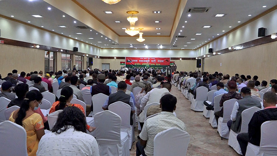 ६४ वर्ष पछि फेला पर्यो अनौठो चरा, आधा मानिस, आधा पंक्षी !