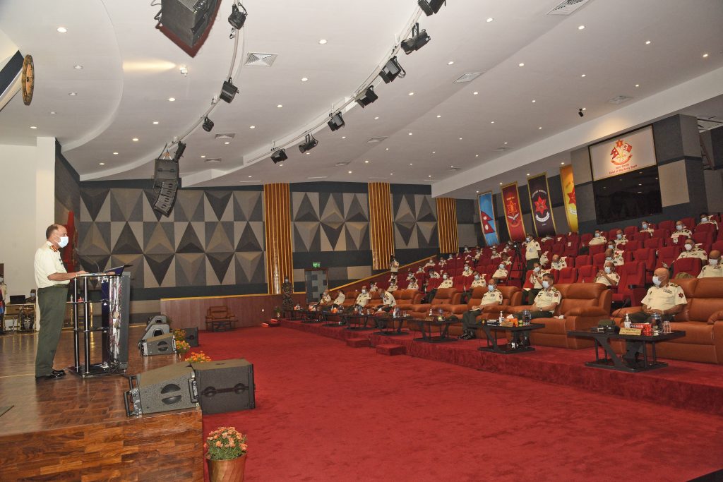 ६४ वर्ष पछि फेला पर्यो अनौठो चरा, आधा मानिस, आधा पंक्षी !