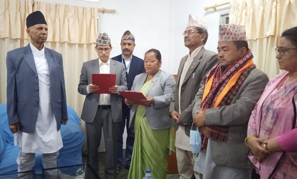 ६४ वर्ष पछि फेला पर्यो अनौठो चरा, आधा मानिस, आधा पंक्षी !