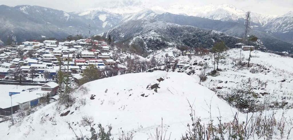 गण्डकी प्रदेशको उच्च पहाडी र हिमाली क्षेत्रमा हिमपात