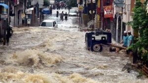 भारतकोमा बाढीमा परि कम्तीमा १५ जनाको मृत्यु, सयौँ बेपत्ता