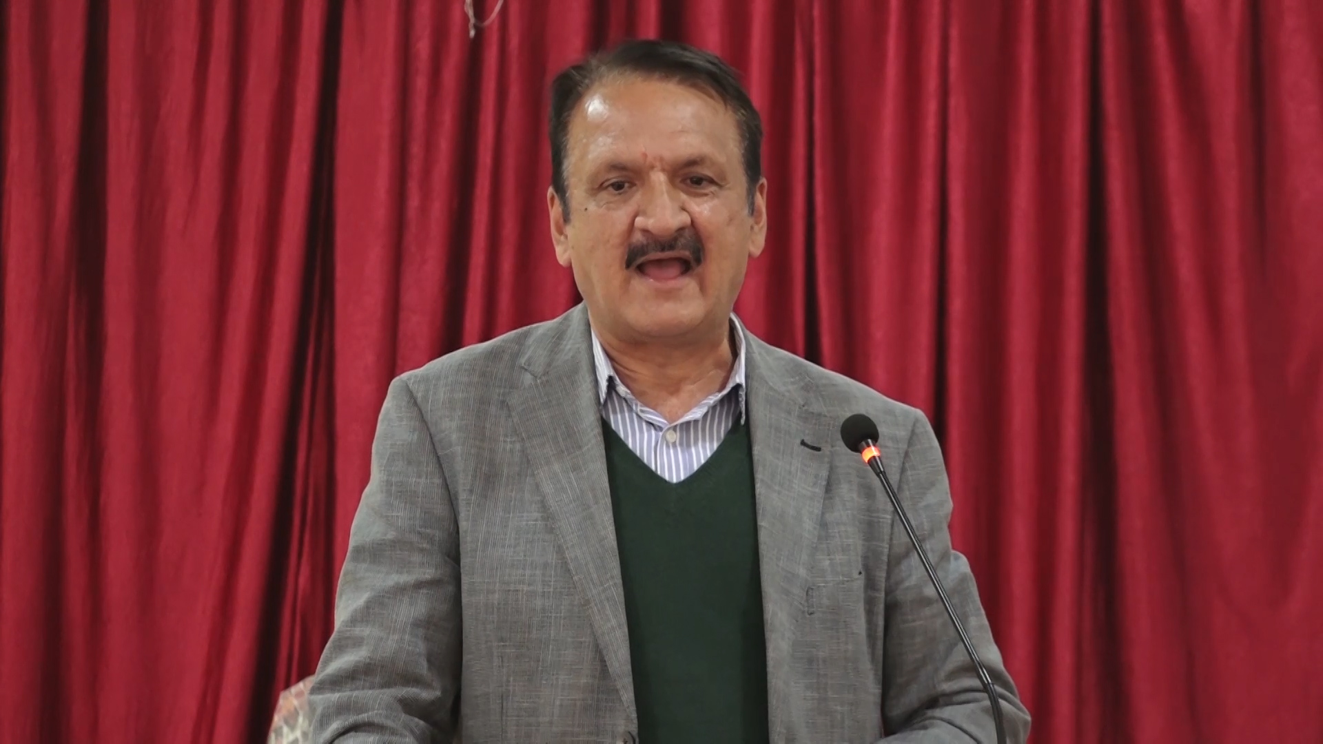 ६४ वर्ष पछि फेला पर्यो अनौठो चरा, आधा मानिस, आधा पंक्षी !