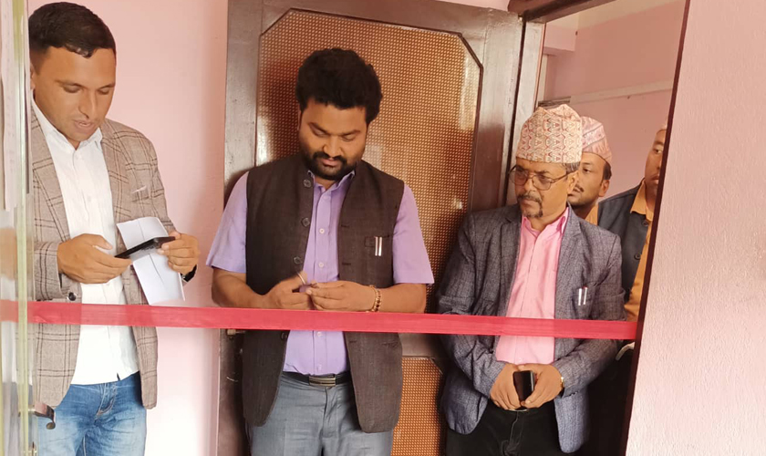 ६४ वर्ष पछि फेला पर्यो अनौठो चरा, आधा मानिस, आधा पंक्षी !