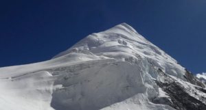 दोलखाको यलुङ री हिमालको आधार शिविरमा ५ वटा शव भेटिए